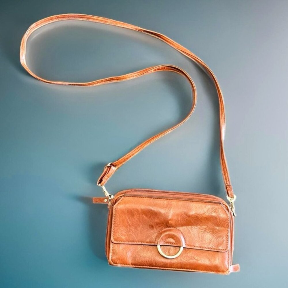 Bueno Solid O-Ring Crossbody Mini Bag